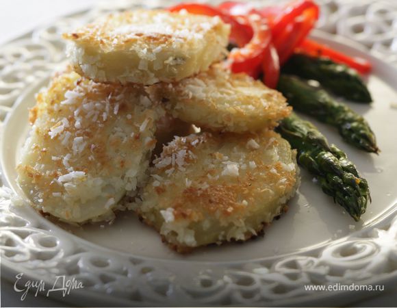 Картофель, обжаренный в кокосовой стружке