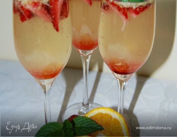 Коктейль "Летний бриз", аперитив. Коктейль "Летний бриз", аперитив.