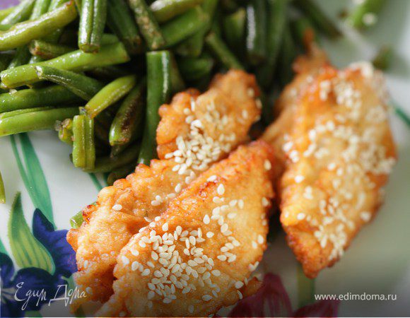 Индейка в кляре с зеленой фасолью