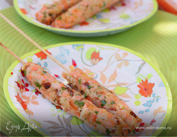 Рубленая семга на шпажках Рубленая семга на шпажках