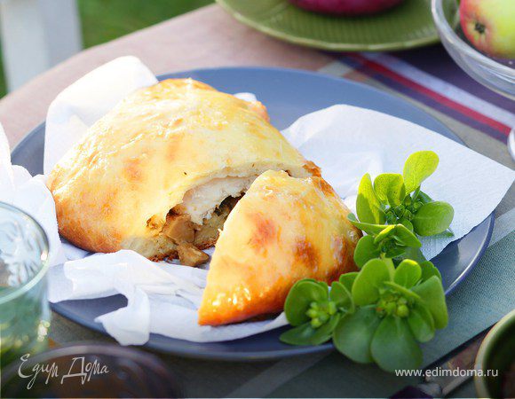 Куриная грудка с белыми грибами, запеченная в тест