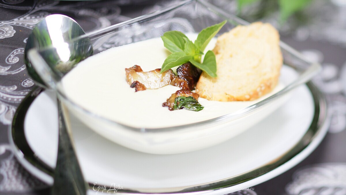 Сырный суп с белыми грибами