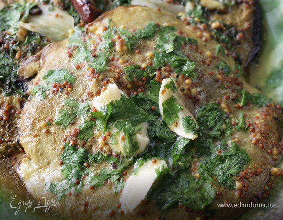 Грибы с горчицей, маслом и петрушкой на гриле  