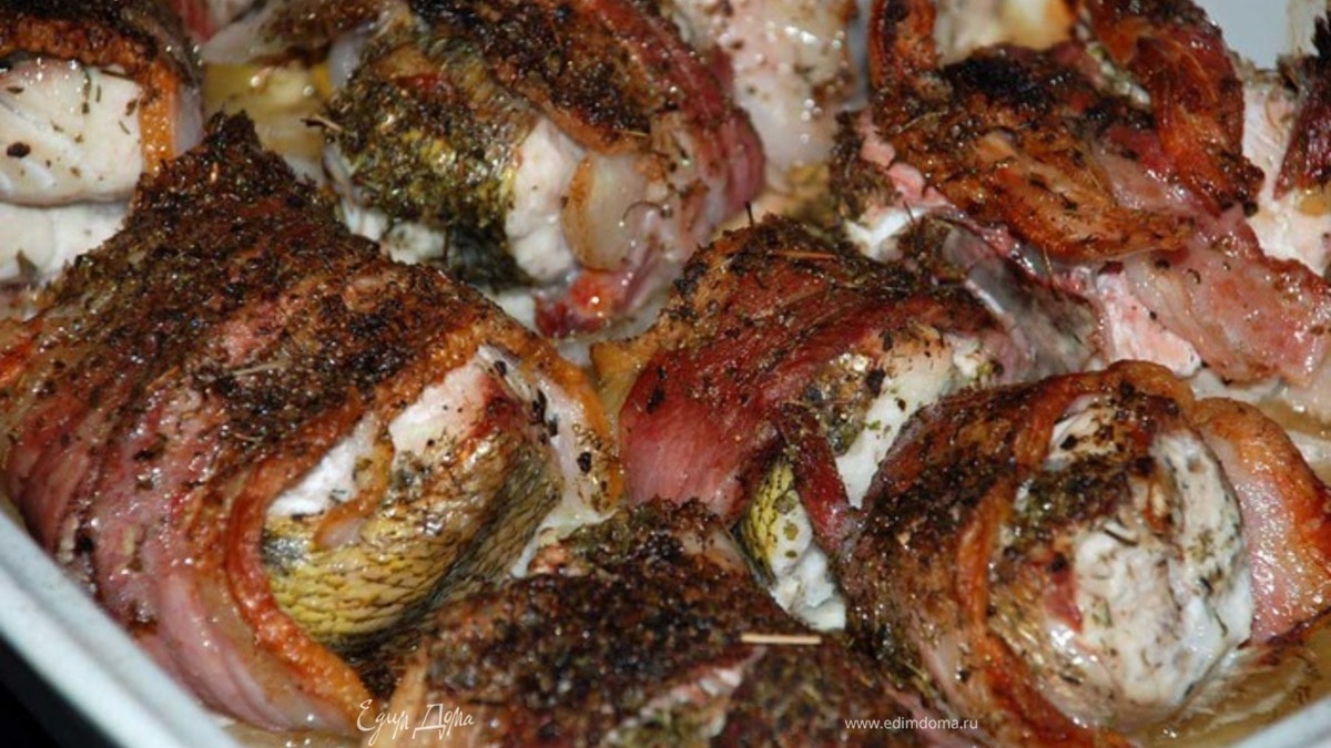 Рыба в беконе