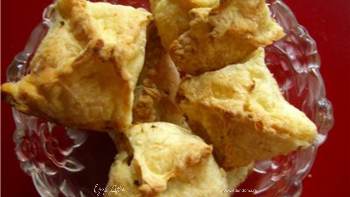 Курочка в слоеном тесте