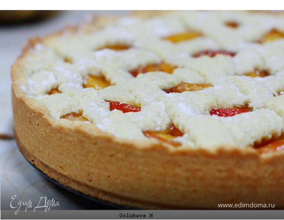 Пирог с персиками и творогом