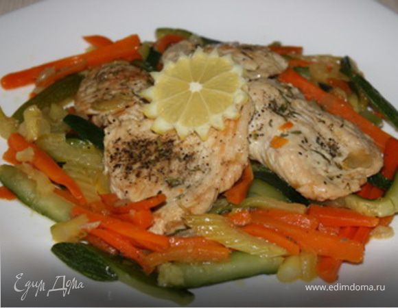 Весенняя индейка с овощной пиккатой