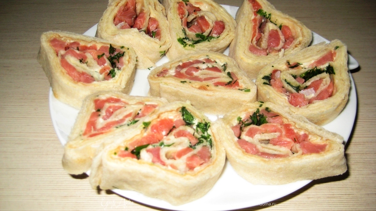 Рулет "Лавашик с начинкой"