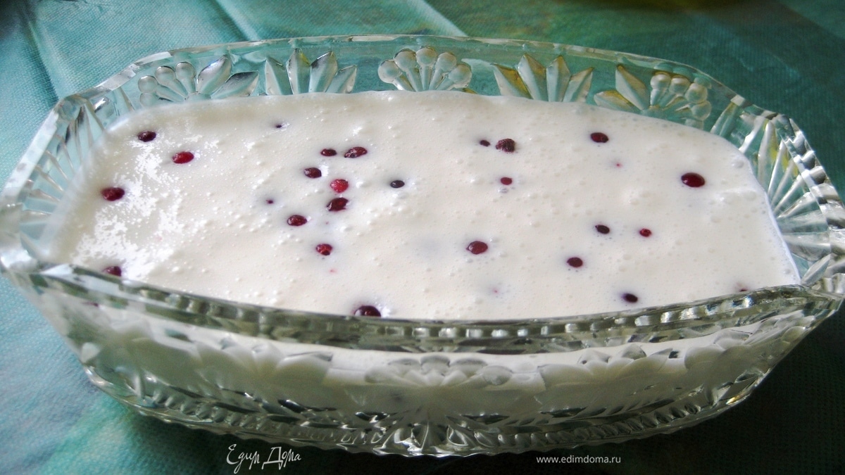 Десерт "Клюква на снегу"