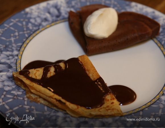 Шоколадные блины с шоколадным соусом Шоколадные блины с шоколадным соусом