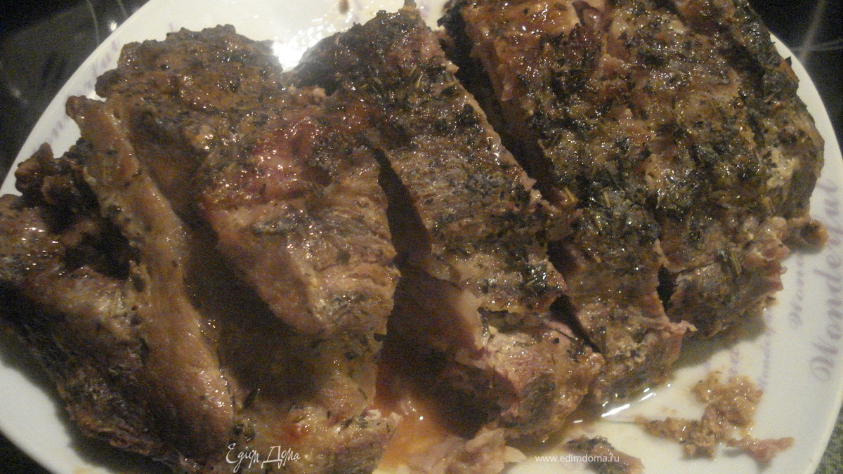 Свинина запеченная с орехами