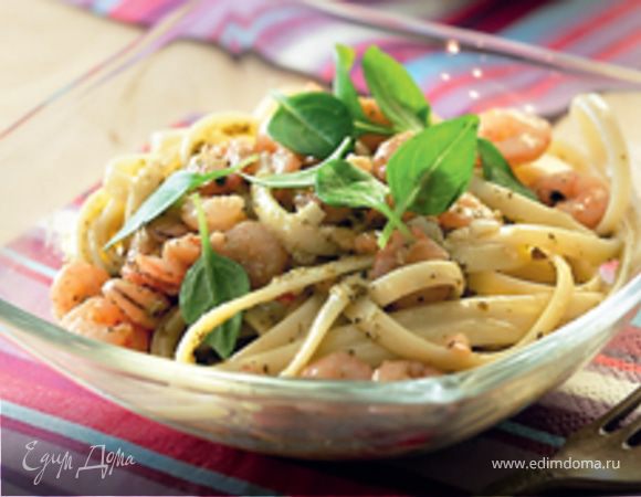 Паста с креветками и песто