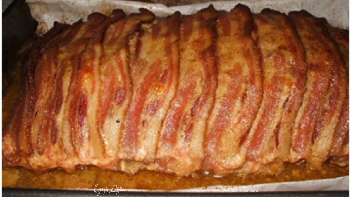 Мясной рулет в беконе
