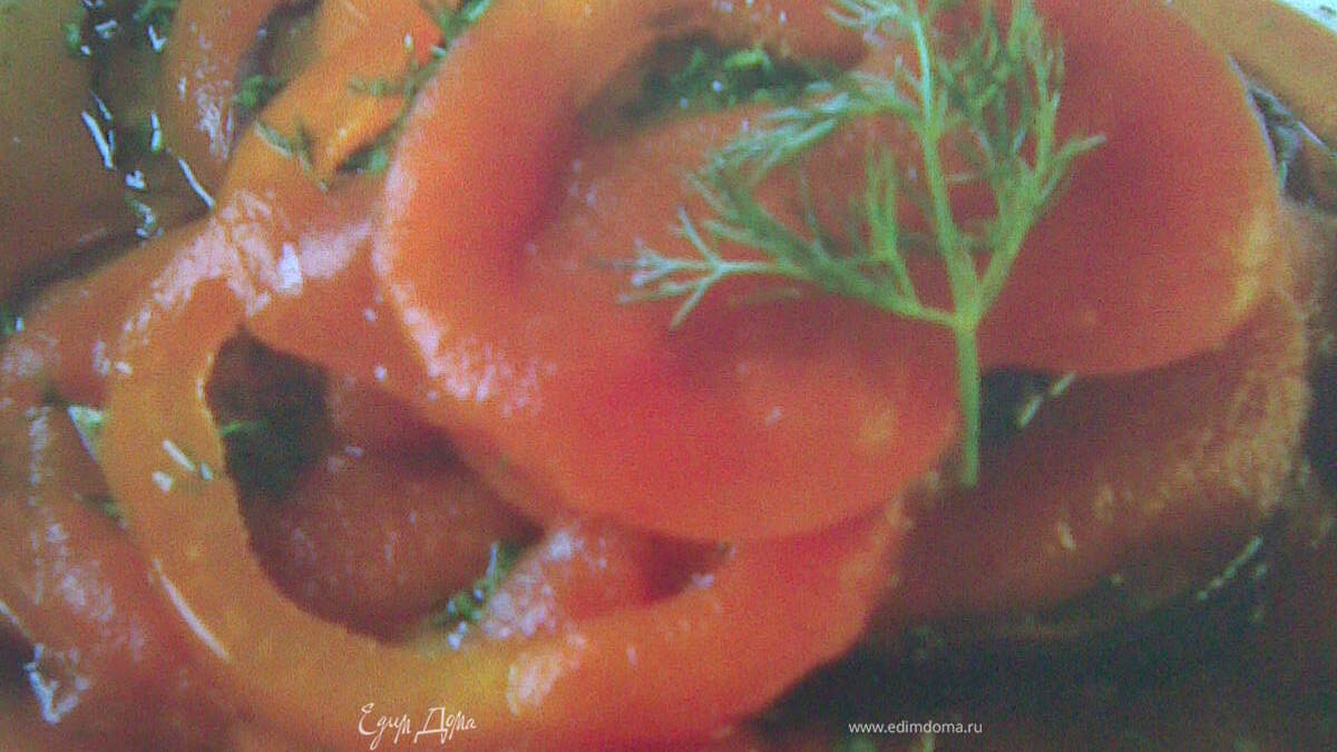 Салат из баклажанов с томатным соусом