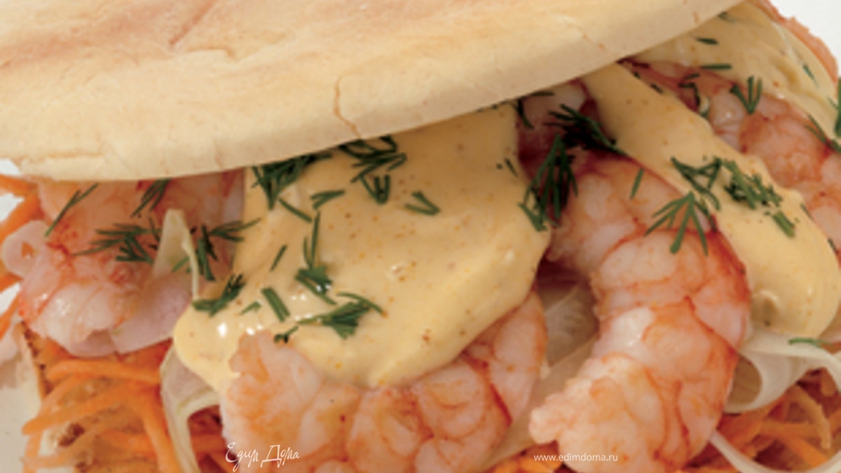 Бутрик с креветками, морковью и карри майонезом