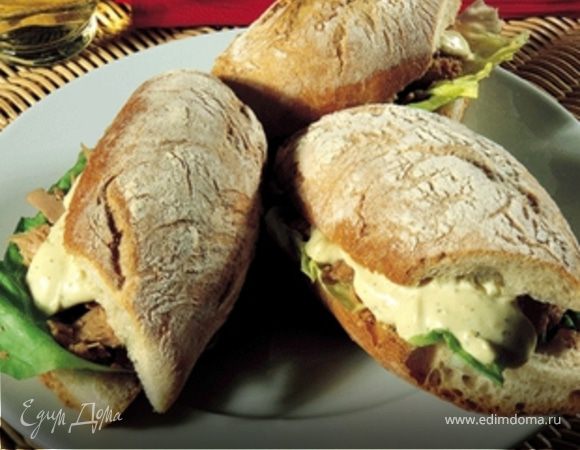 Чиабатта с тунцом каперсами и майонезом