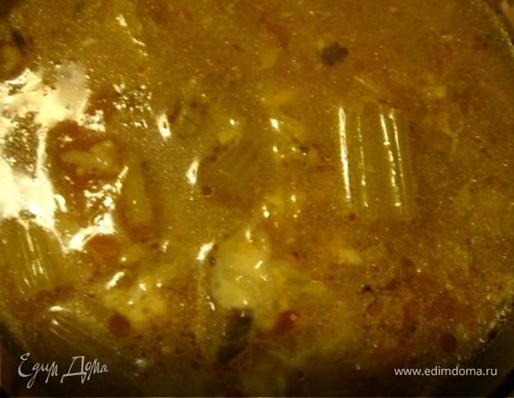 Суп с черешковым сельдереем из Абруццо. Суп с черешковым сельдереем из Абруццо.