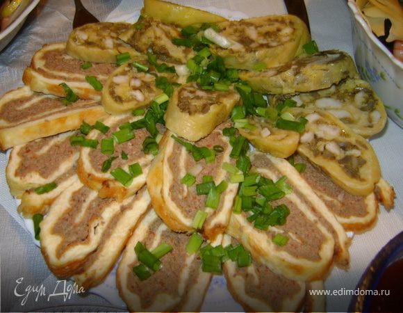 Закусочный рулет с печеночным паштетом Закусочный рулет с печеночным паштетом