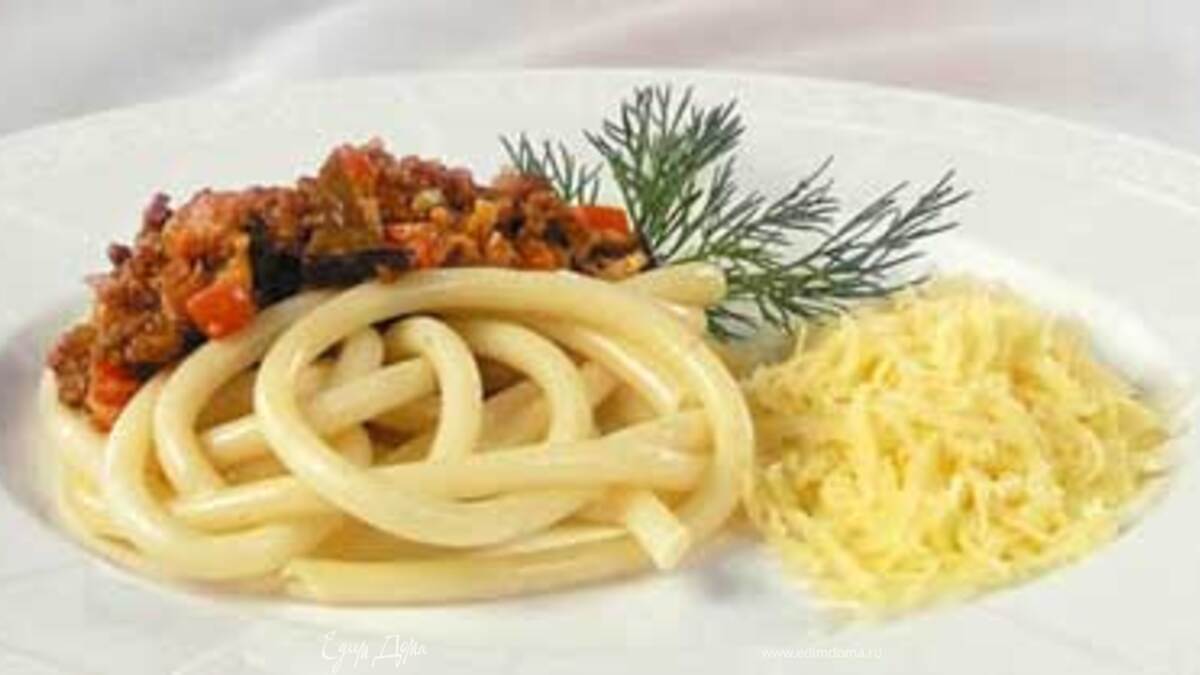 Макароны с соусом