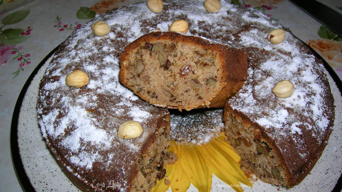Кекс к чаю с орехами, изюмом и корицей