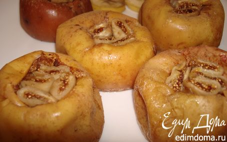 Рецепт Запеченные яблоки с медом, инжиром и корицей