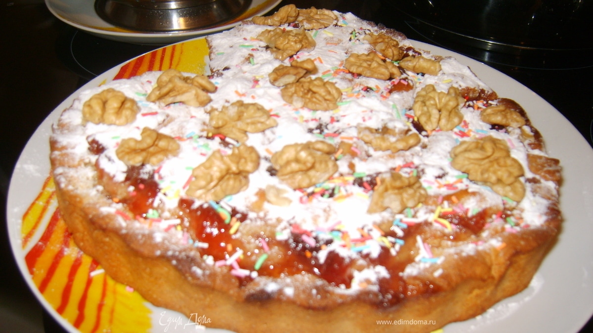 Морковный кекс с грецкими орехами и курагой