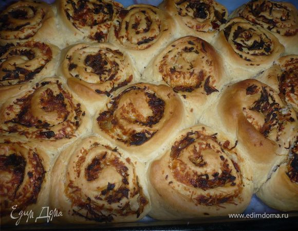 Пирожки "улитки" с капустой и сулугуни Пирожки "улитки" с капустой и сулугуни