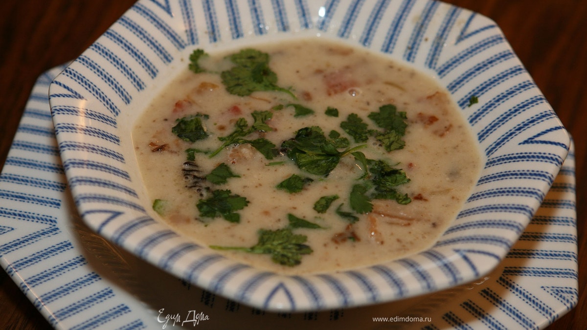 Суп из белой фасоли со сморчками