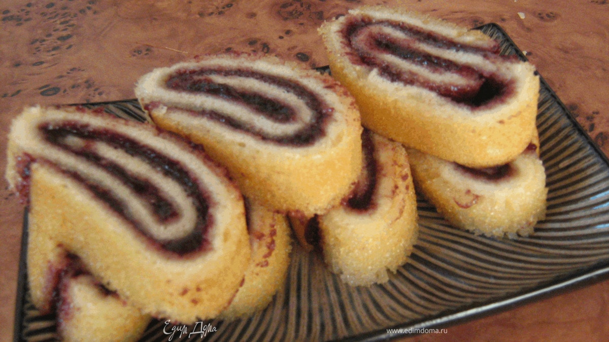 Бисквитный рулет