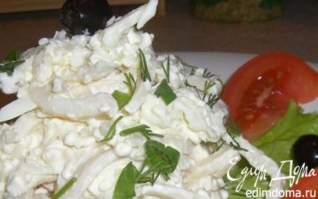 Рецепт Салат из кальмаров с яйцом и луком
