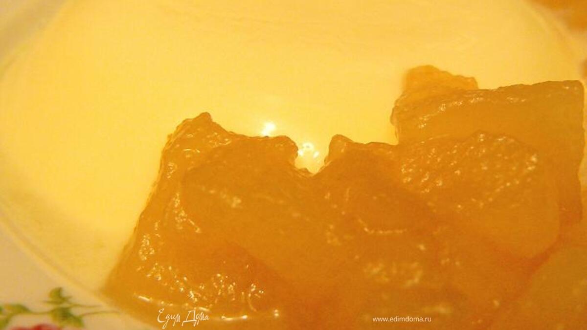 Панна котта с грушевым соусом