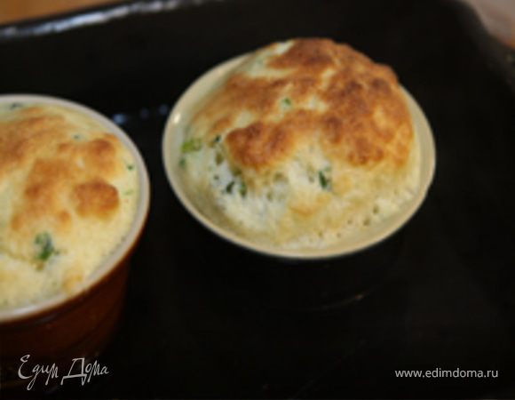 Сливочное суфле с зеленым луком и тимьяном Сливочное суфле с зеленым луком и тимьяном