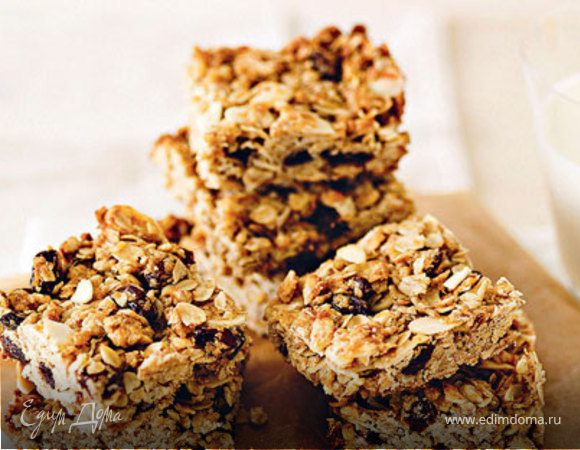 Овсяные батончики с миндалем