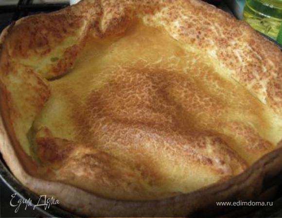Dutch baby pancake 