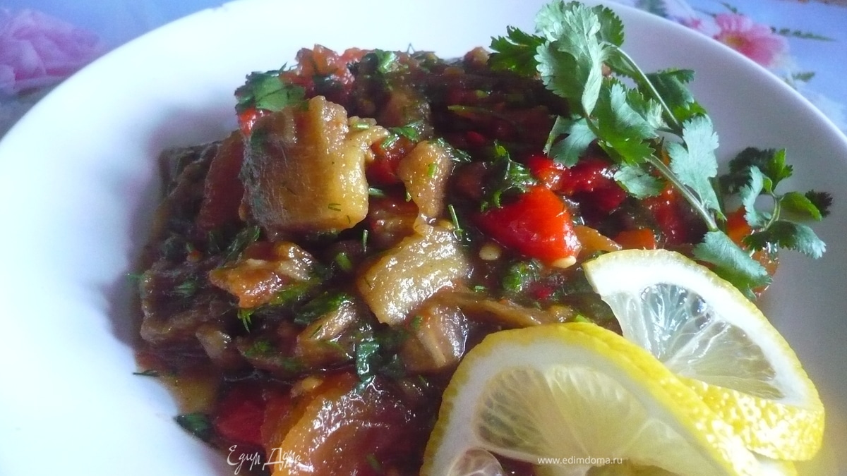 Салат горячий