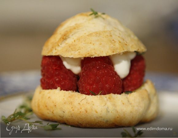 Сливочные булочки с малиной Сливочные булочки с малиной