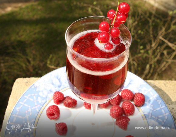 Коктейль «Rosso Royal» Коктейль «Rosso Royal»