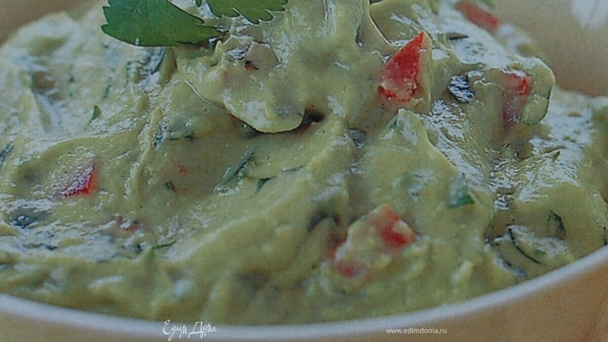 Гуакамоле со спаржей