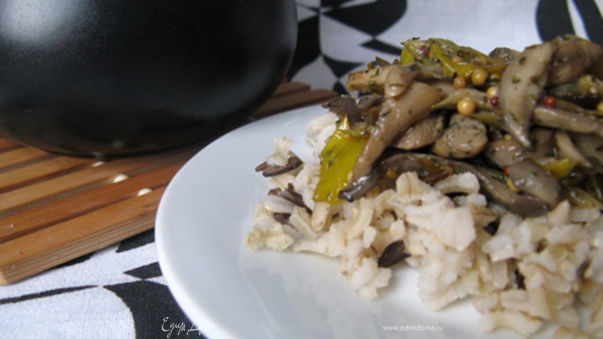 Смешанный рис с вешенками