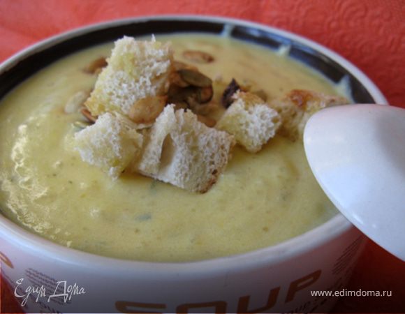 Суп-пюре из тыквы с эстрагоном