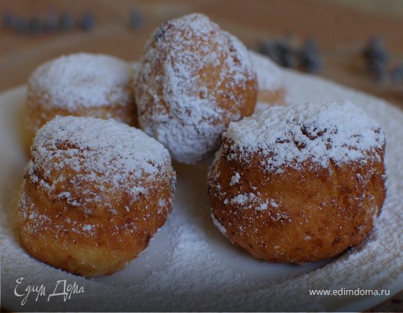 Творожные пончики с изюмом Творожные пончики с изюмом
