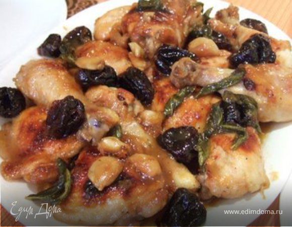 Запеченная курица с черносливом Запеченная курица с черносливом