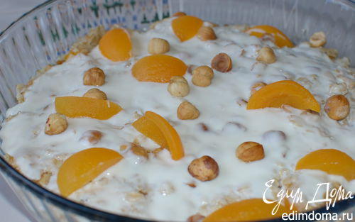 Рецепт Хрустящая овсянка с йогуртом, персиками и абрикосами