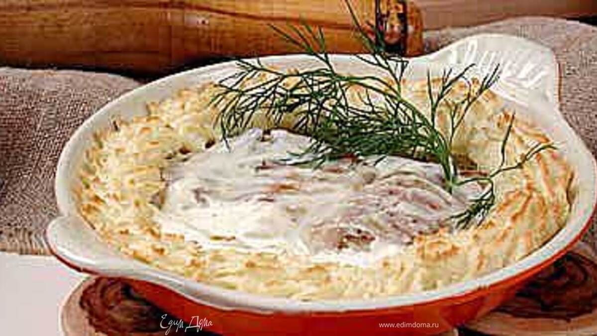 Рыба, запеченная под соусом