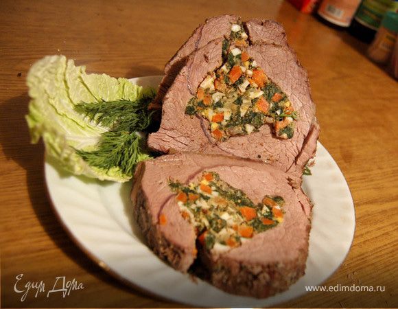 Рулет из телятины, фаршированный шпинатом Рулет из телятины, фаршированный шпинатом