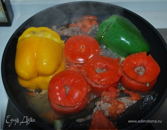 Долма из баклажанов, перцов и помидоров Долма из баклажанов, перцов и помидоров