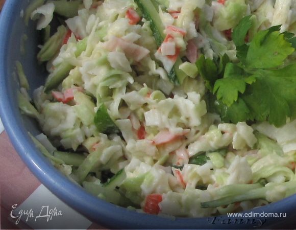 Авокадо с крабовыми палочками