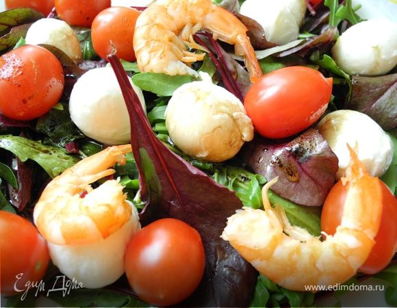 Салат "Капрезе кон фрутти дель маре" 