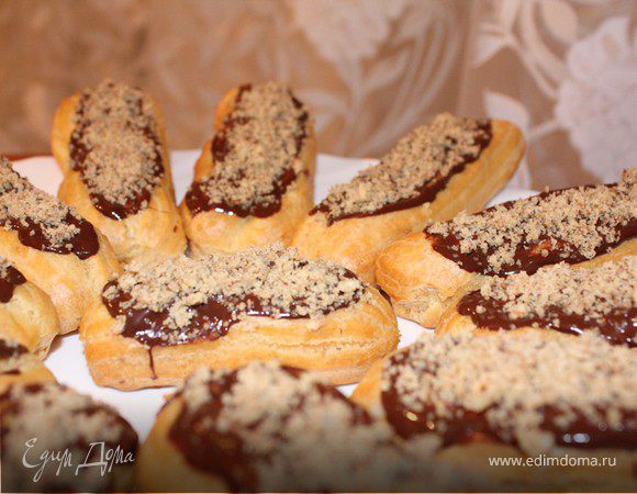Эклеры, они же заварные пирожные Эклеры, они же заварные пирожные