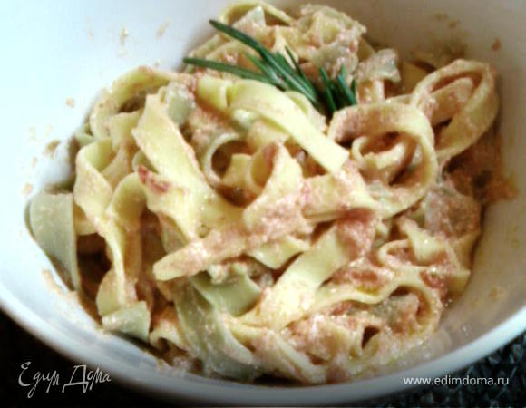 Паста с сыром рикотта и томатным соусом Паста с сыром рикотта и томатным соусом